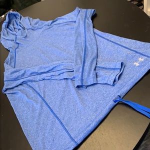 Under Armour Women’s Large lightweight hoodie 💙